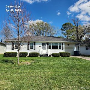 2011 Cypress St, Highland, IL, 62249
