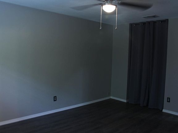 5th image of 13922 Mission Valley