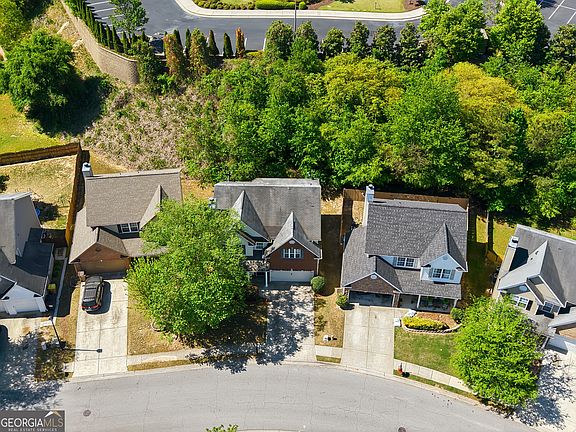 5th image of 2611 Bald Cypress Dr