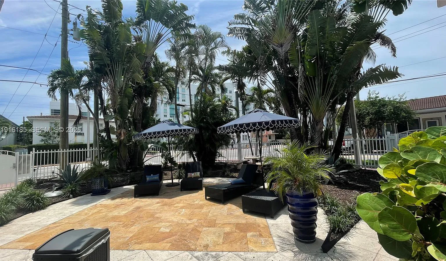 Beachside — Photo 4
