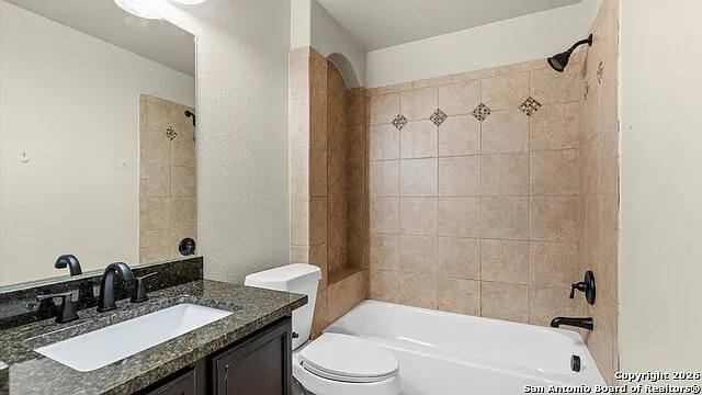 7411 Hazel Cv — Photo 16