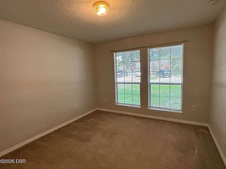 35 Rae Dr — Photo 35