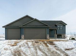 N5170 732nd St, Trimbelle, WI 54011