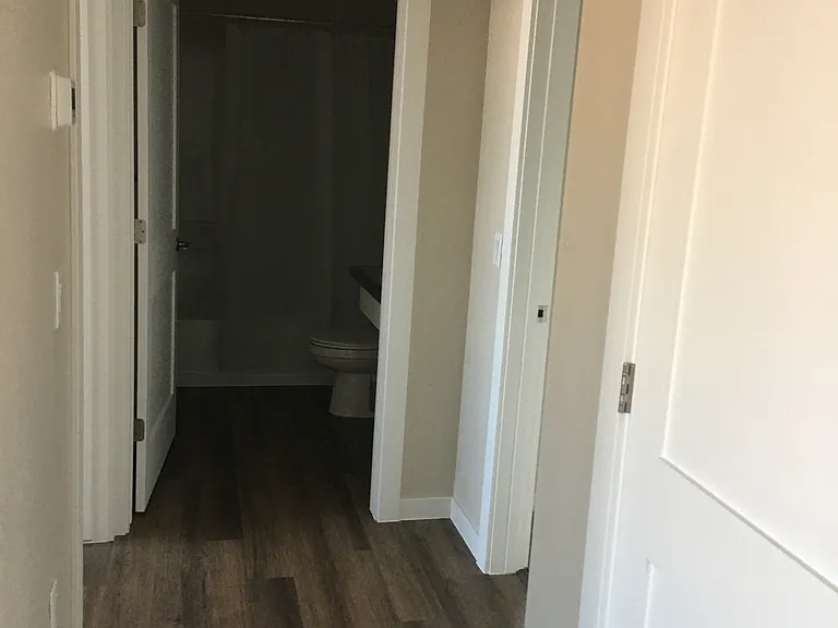 704 Chambers Ave #5 — Photo 6