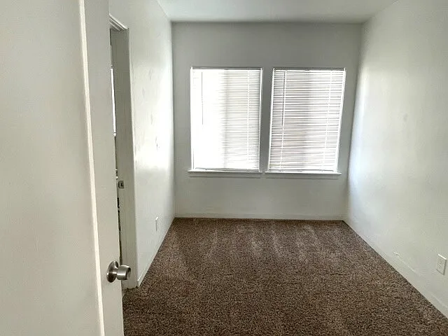 34 Granada Ave — Photo 13