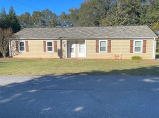 68 N Main St #5B, Watkinsville, GA 30677