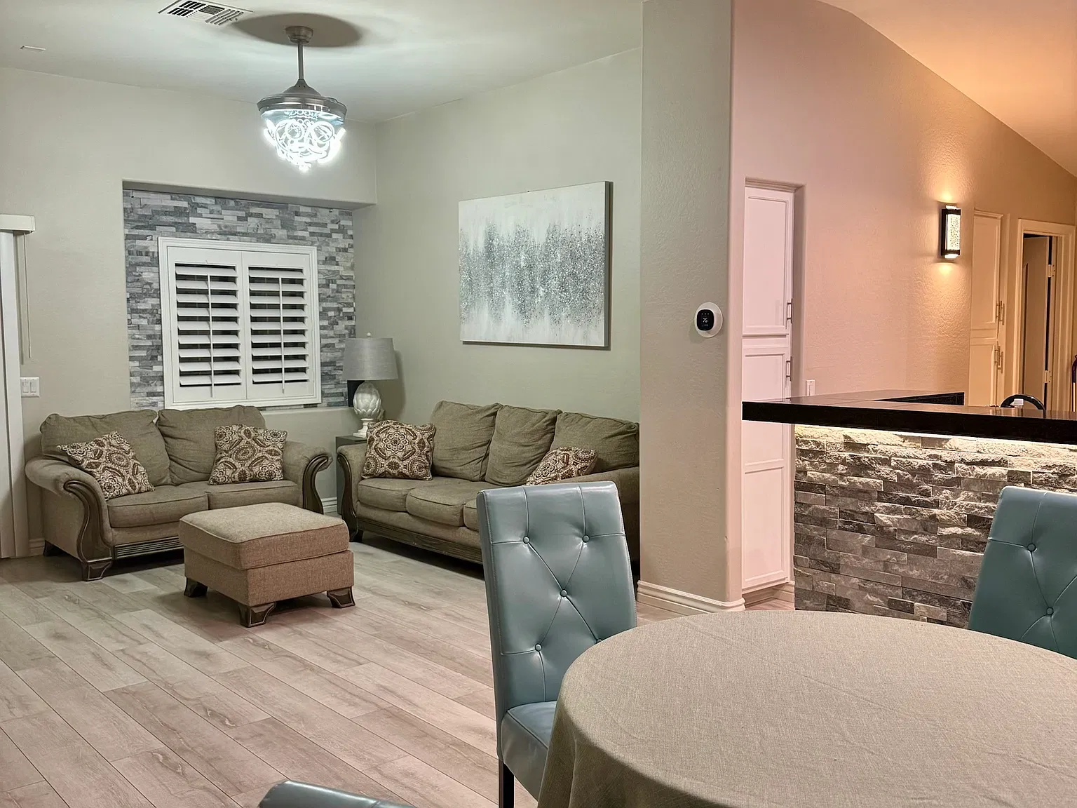 2250 E Deer Valley Rd — Photo 1