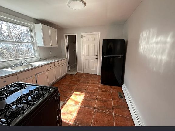 5th image of 75 N 15th St #1L