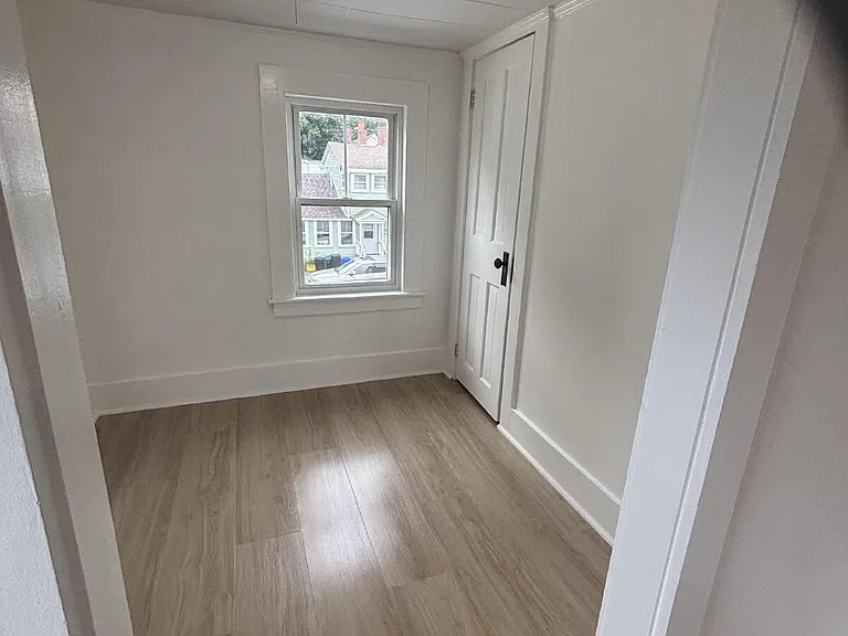 9 1/2 Dunlap St #1 — Photo 9
