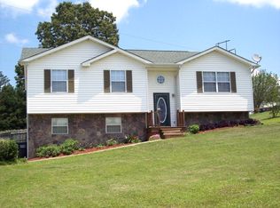 1452 Dustin Dr, Dalton, GA 30720