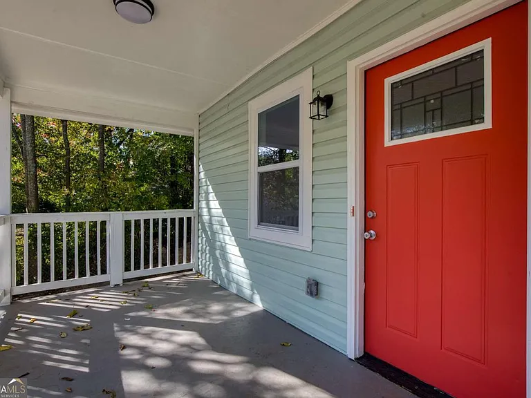1015 Sims St SW — Photo 8