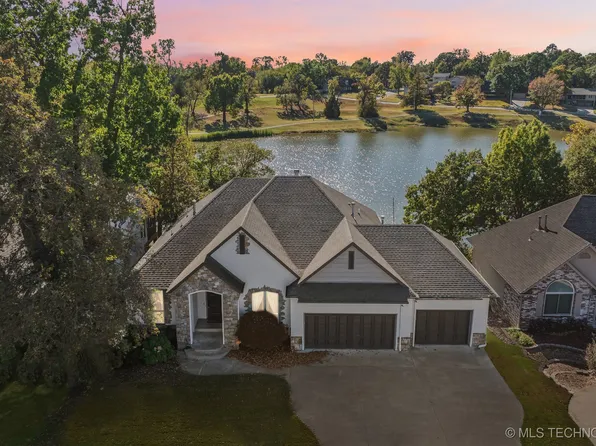 1516 E Fir Dr N, Sand Springs, OK 74063