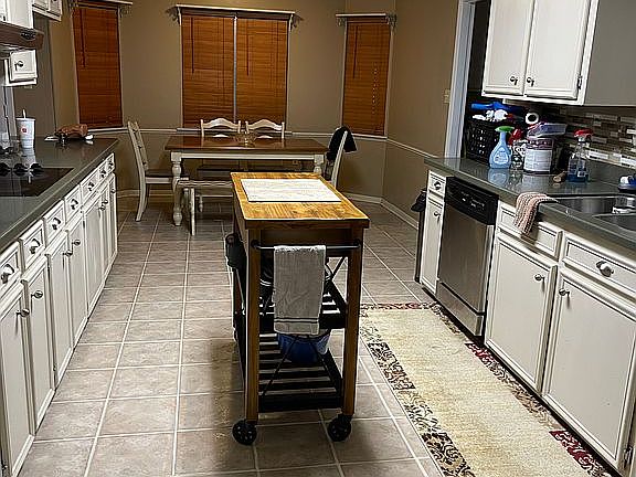 Spacious eat-in kitchen 