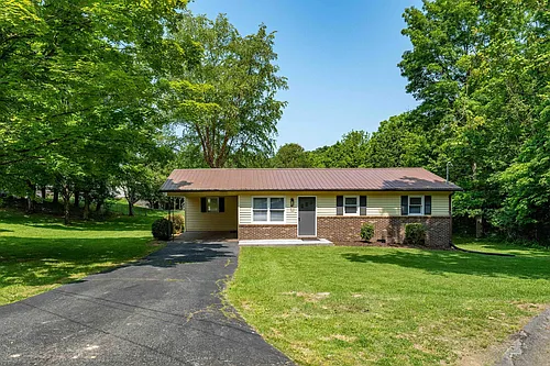 1315 Adobe Dr Photo 1
