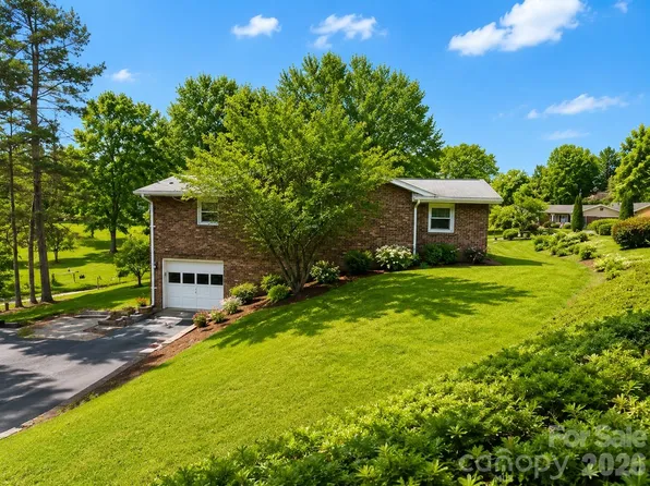114 Falling Waters Rd APT 2, Hendersonville, NC 28792