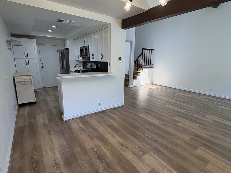 22330 Harbor Ridge Ln #5 — Photo 5