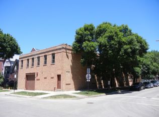 3235 N Lakewood Ave, Chicago, IL 60657