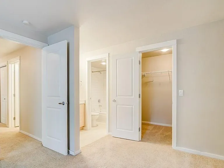 929 3rd Ave #F102 — Photo 12