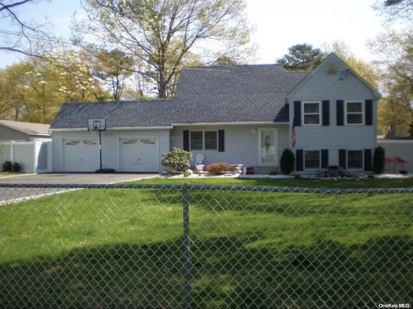 158 Forrest Avenue, Shirley, NY 11967