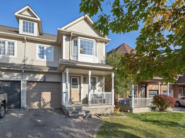 19 Laurendale Ave, Georgina, ON L4P 4A8