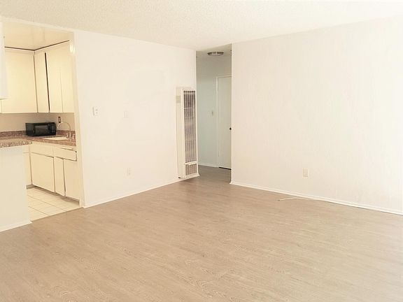 2nd image of 1534 10th St #2