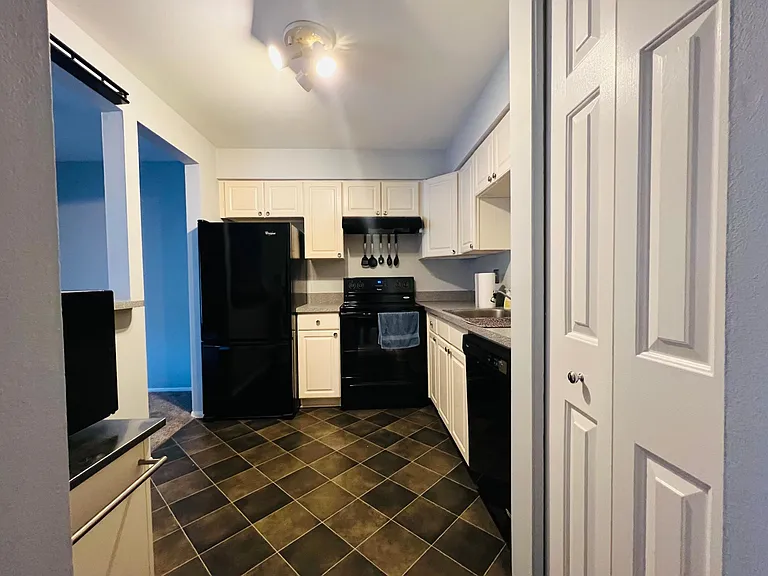 7640 Woodview St #2 — Photo 10
