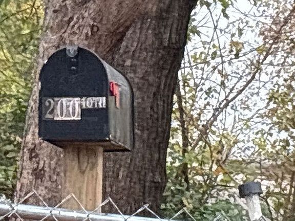 5th image of 200 10th St