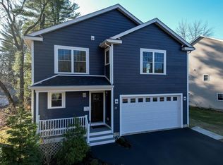 25 2nd St, Hudson, NH 03051