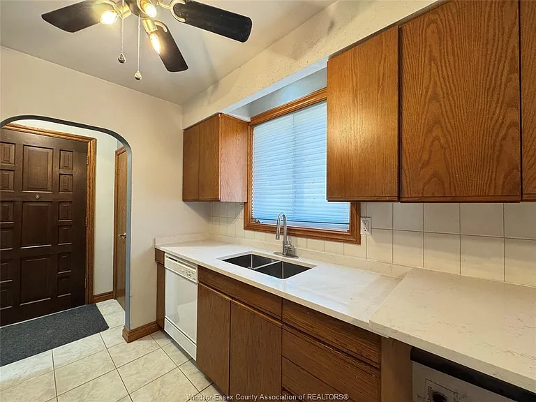 1595 Sun Valley Dr — Photo 22