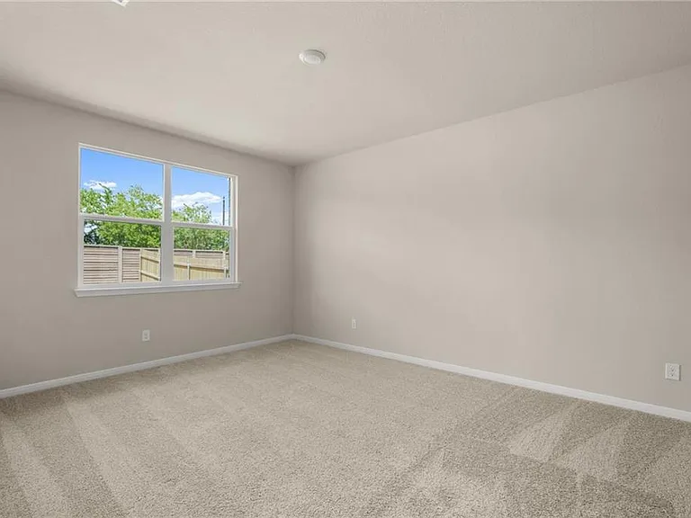 150 Jayden Dr — Photo 6