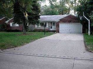 2710 Evergreen Rd, Toledo, OH 43606