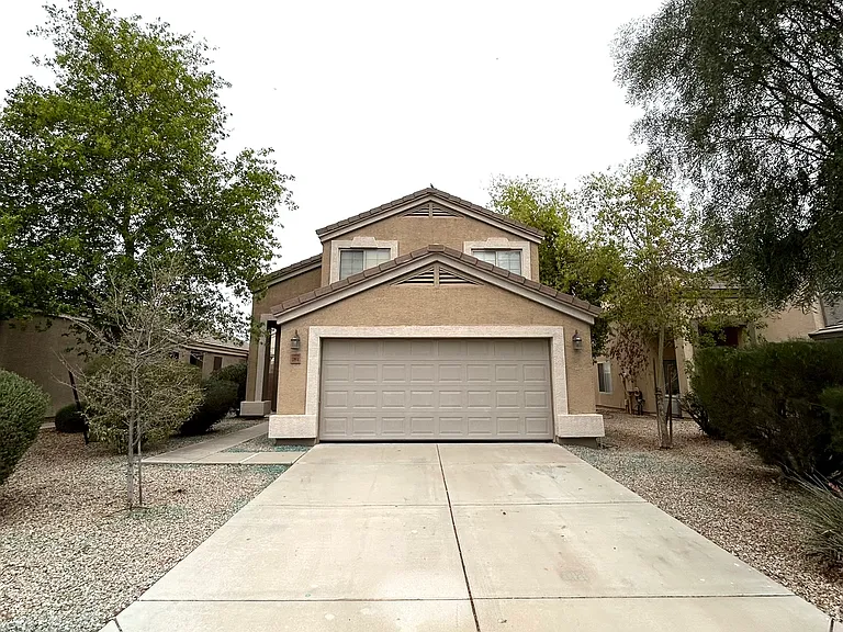 3174 W Carlos Ln — Photo 1