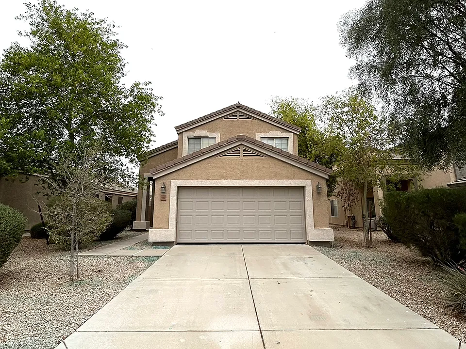3174 W Carlos Ln