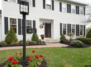 1432 Orlyn Dr, Niskayuna, NY 12309