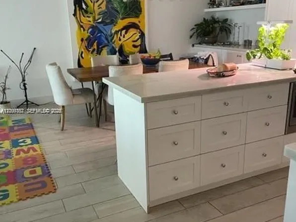550 Ocean Dr APT 7H, Key Biscayne, FL 33149