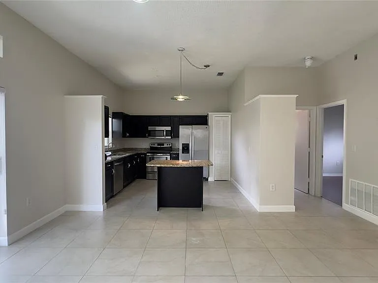 11836 Shotgate Ct — Photo 5