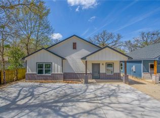 2004 Stevens Dr, Bryan, TX 77803