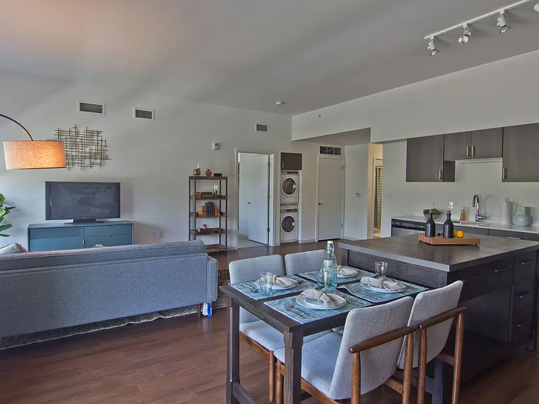 DuCharme Place Apartments — Photo 44