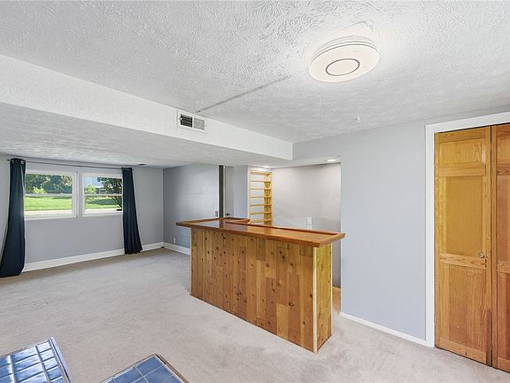 4th image of 487 Brunswick Dr