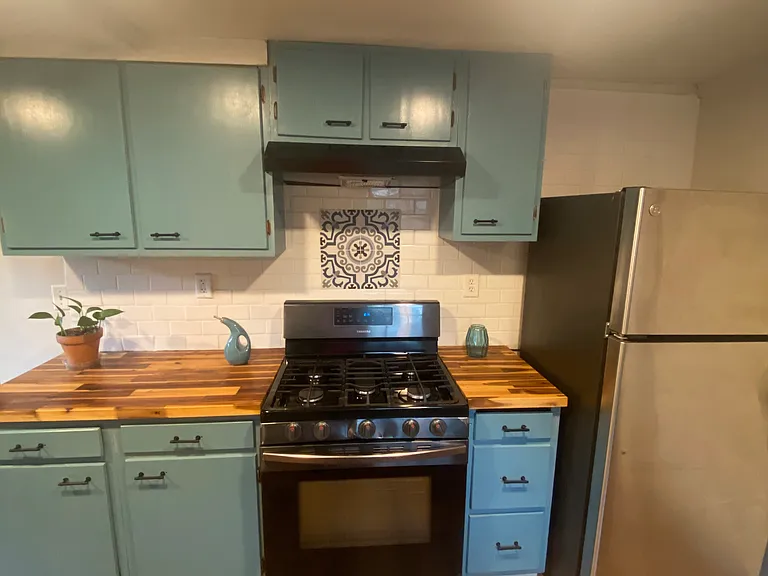 898 Smith St SW — Photo 7