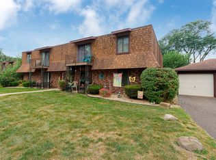 1103 Elizabeth Ct APT 2, Crest Hill, IL 60403