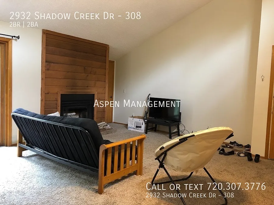 2BR/2BA, vaulted ceilings, pool, parking, W/D included, more! (SC308) — Photo 1