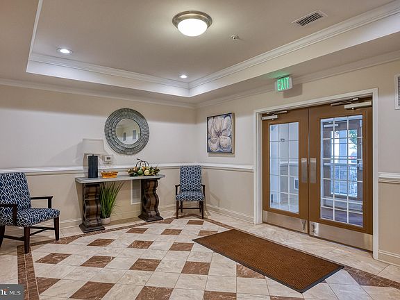 5th image of 900 Macphail Woods Xing APT 3B
