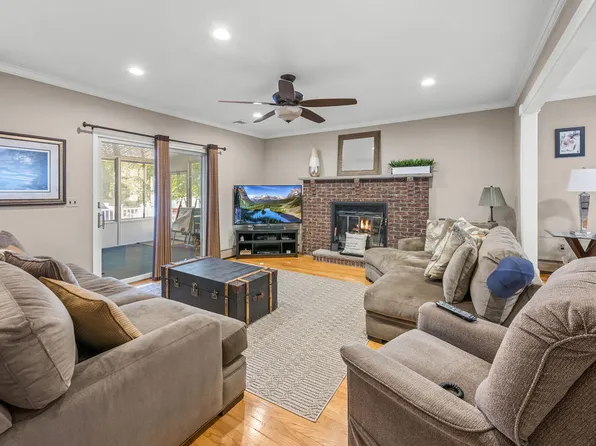 174 Tallman Street image 9 of 36