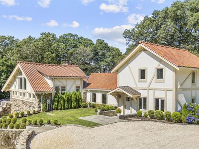 7 Topping Lane, Norwalk, CT, 06854