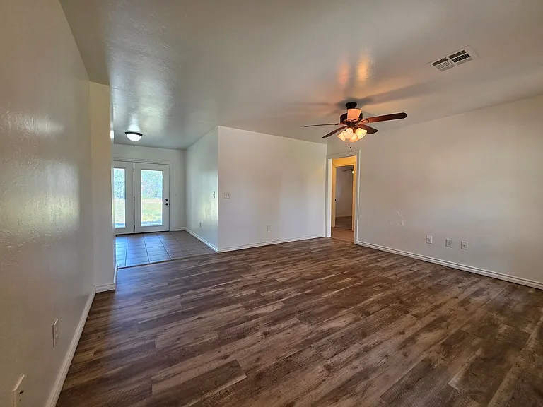 107 Hardesty Dr — Photo 14