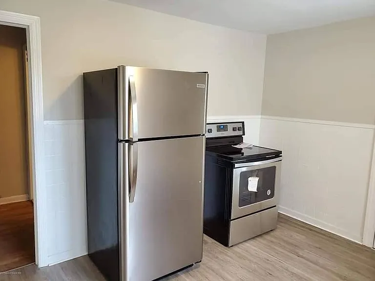 1310 Pittston Ave #2R — Photo 2
