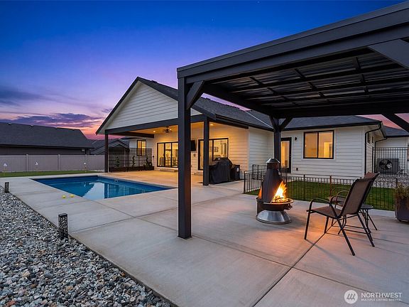 3rd image of 633 S Monte Verde Drive