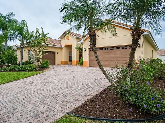 2nd image of 3576 Somerset Cir