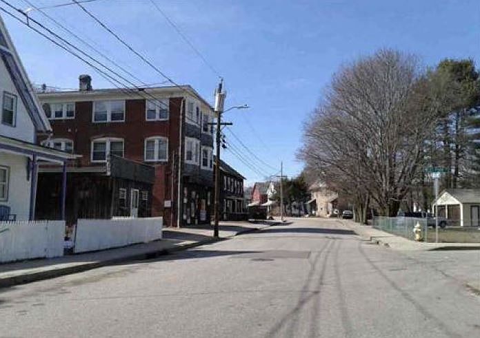 2nd image of 182 S Park St